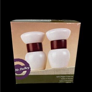 White and Brown Salt & Pepper Shaker Set